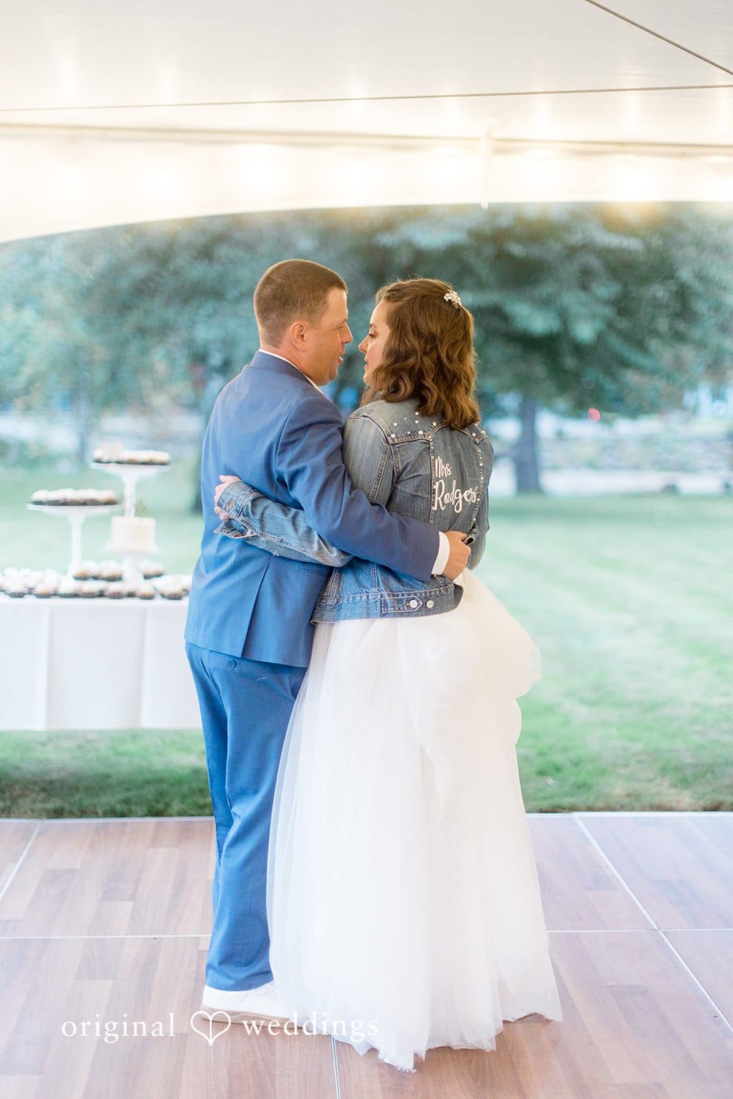 Oregon Backyard Wedding // Emily & Nick -