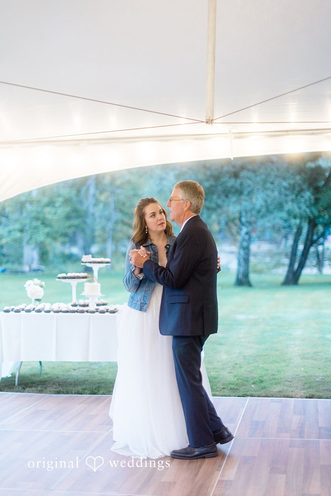 Oregon Backyard Wedding // Emily & Nick -