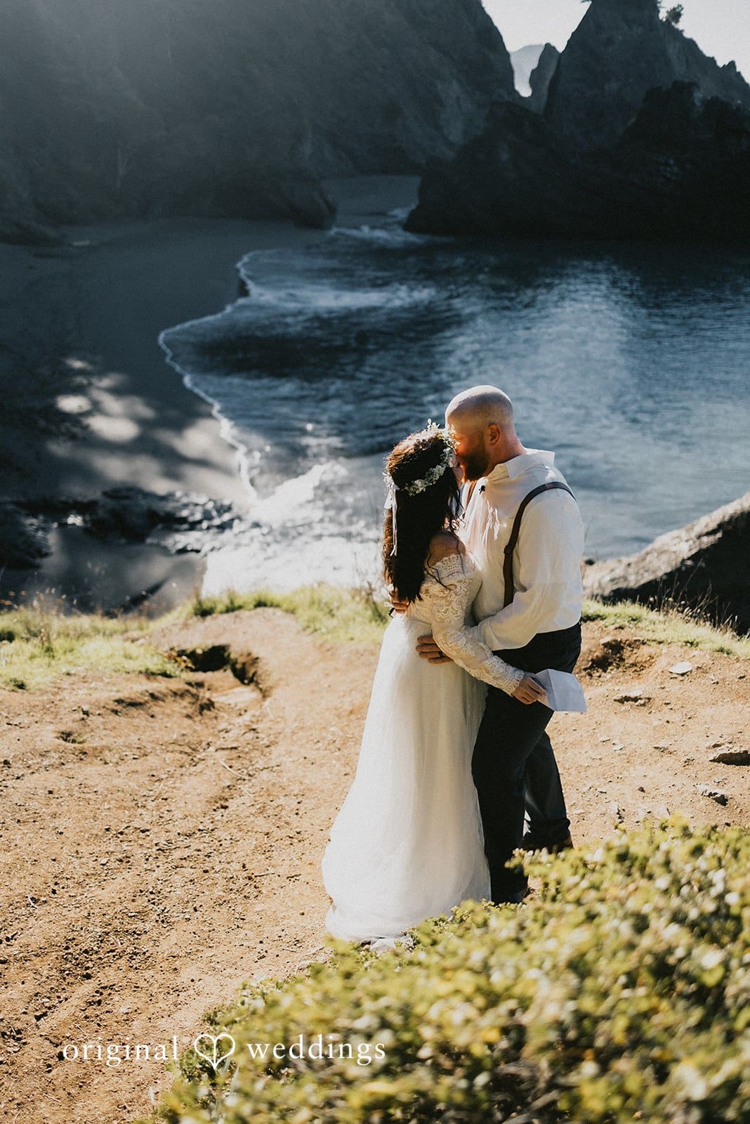 Oregon Secret Beach Wedding // Juliana & Scott -
