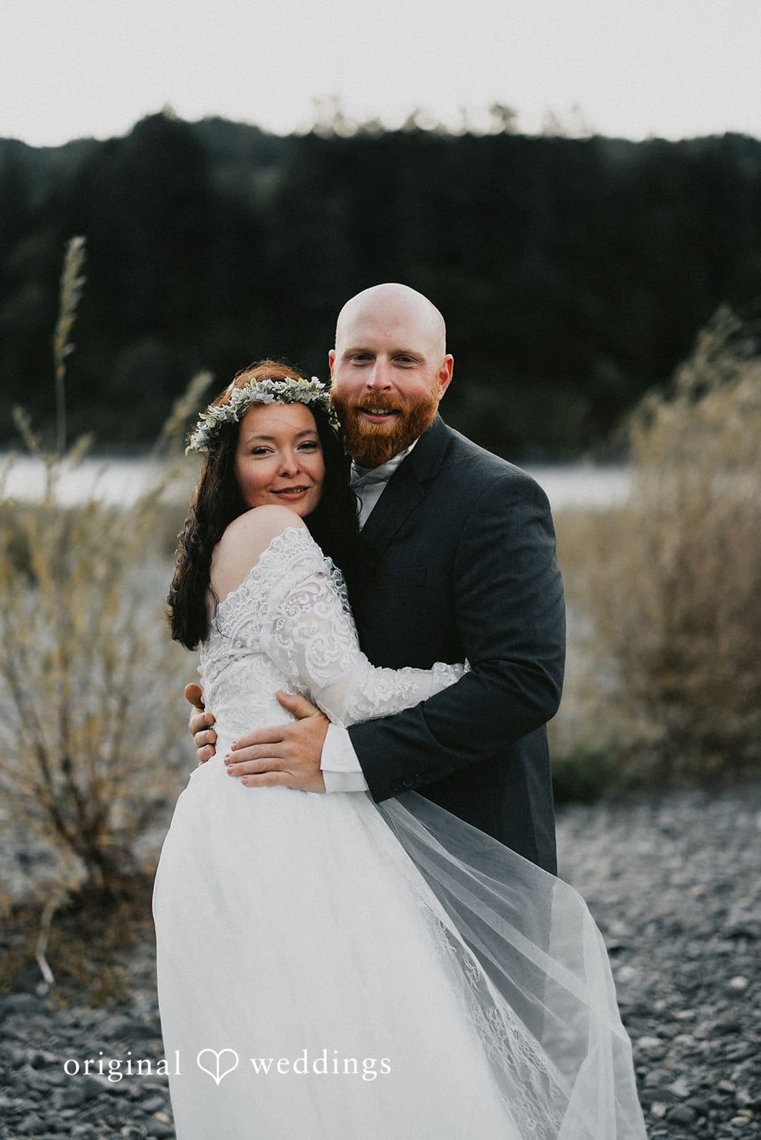 Oregon Secret Beach Wedding // Juliana & Scott -