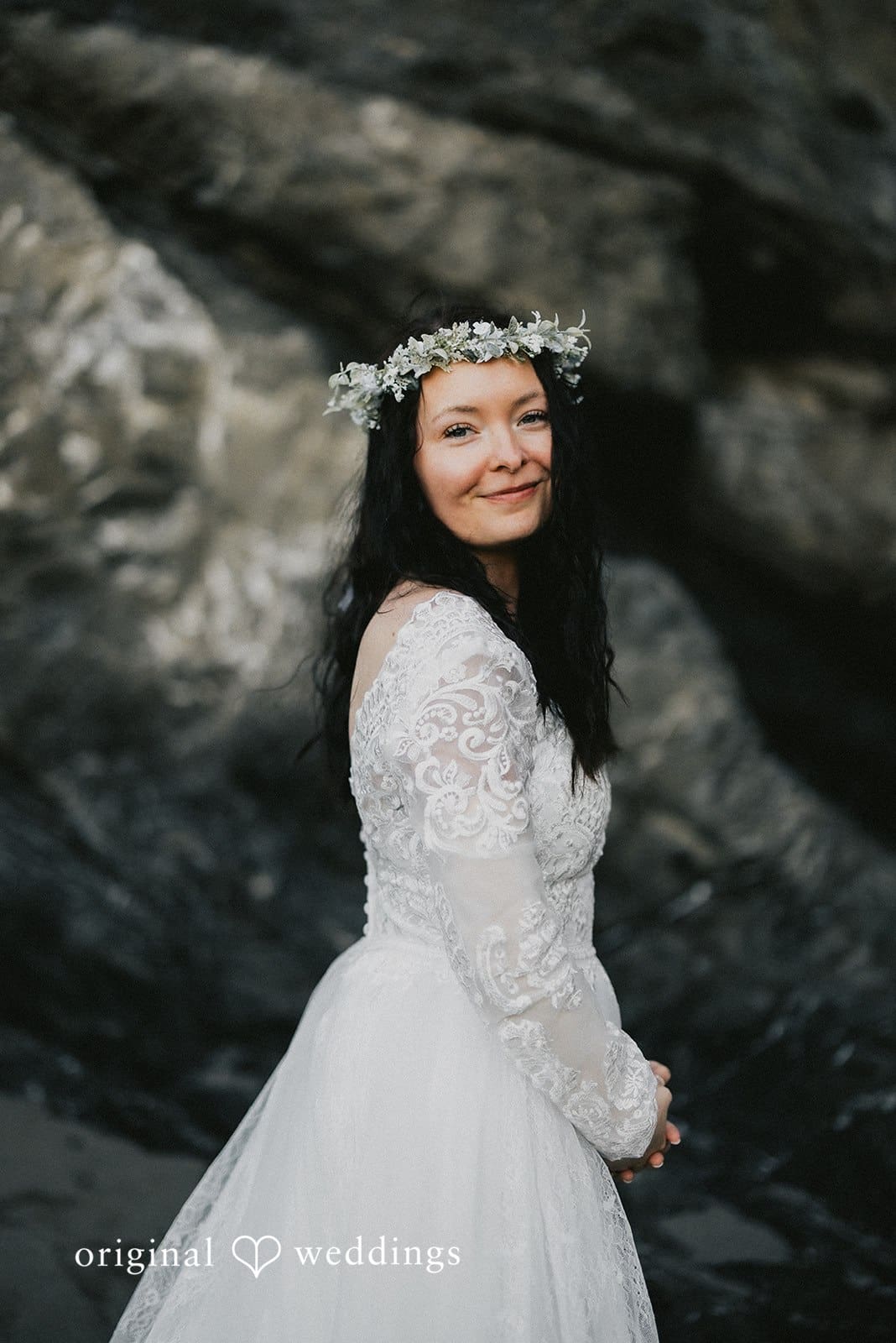 Oregon Secret Beach Wedding // Juliana & Scott -