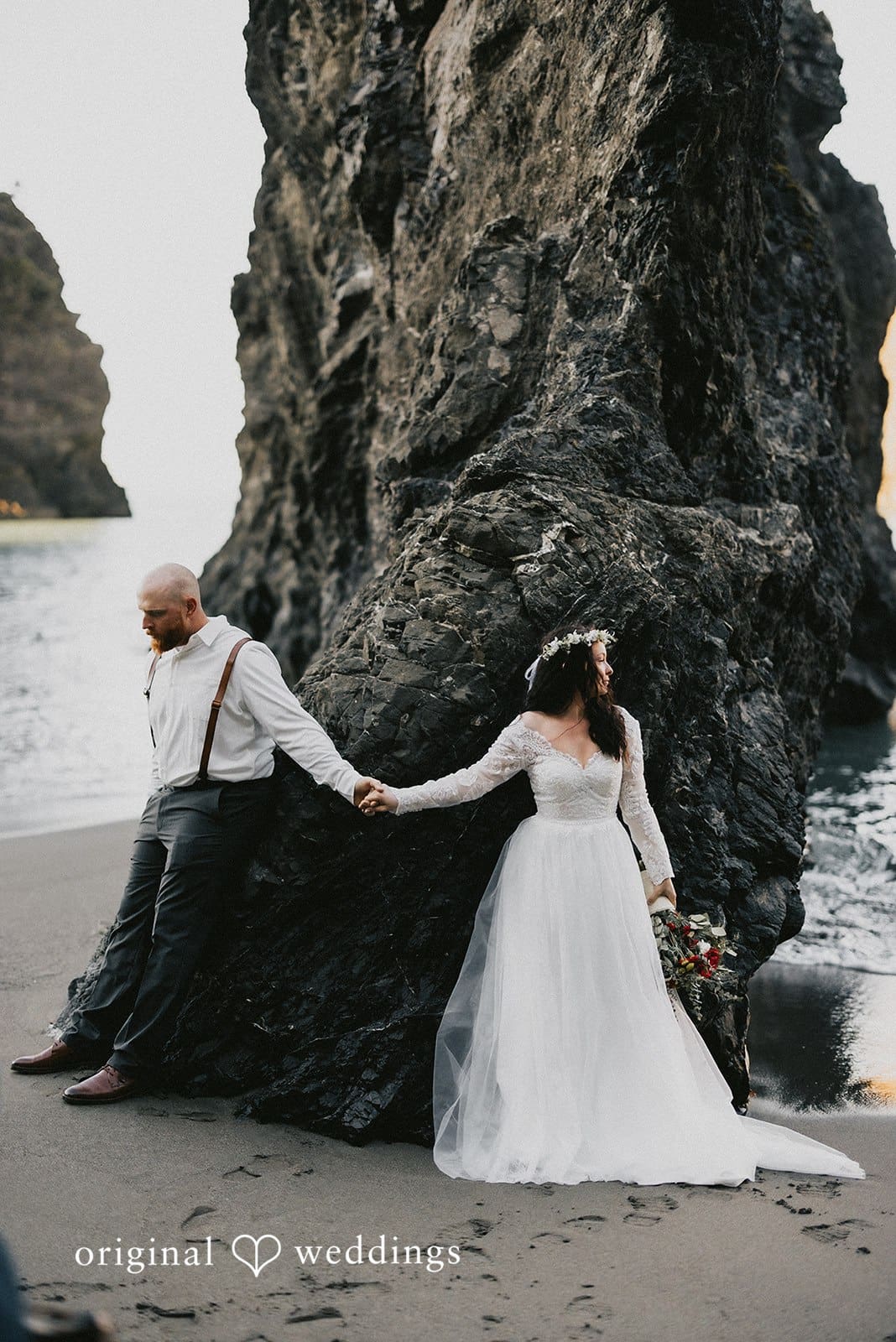 Oregon Secret Beach Wedding // Juliana & Scott -
