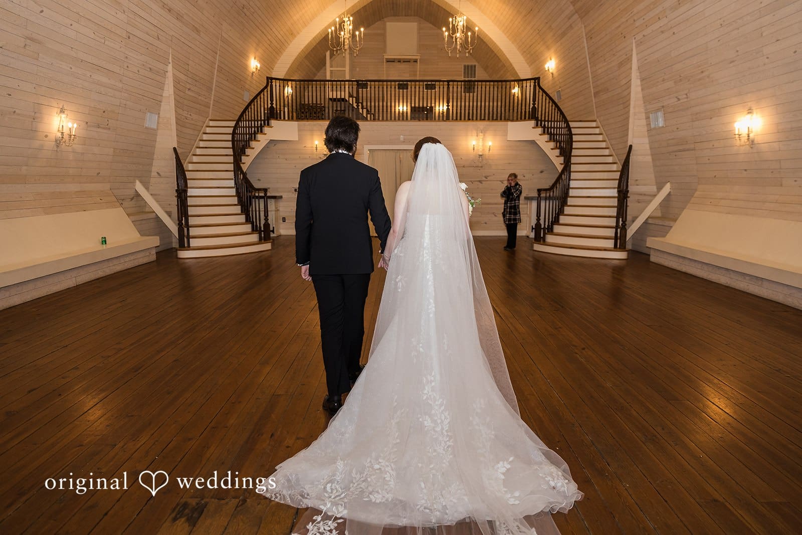 Overlook Barn Wedding // Samantha & John -