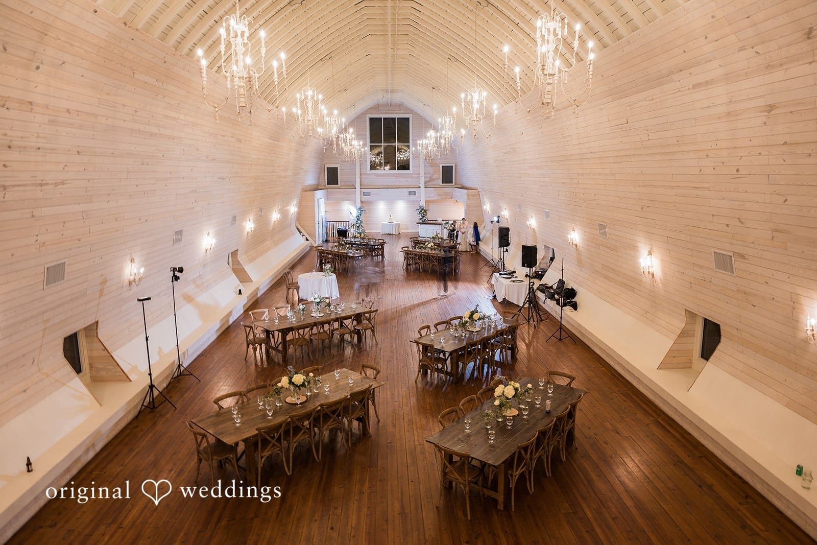 Overlook Barn Wedding // Samantha & John -