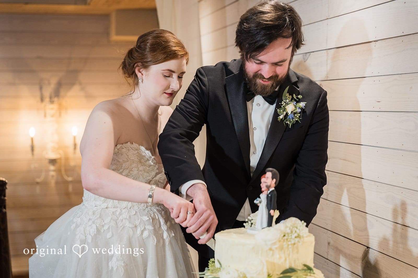 Overlook Barn Wedding // Samantha & John -