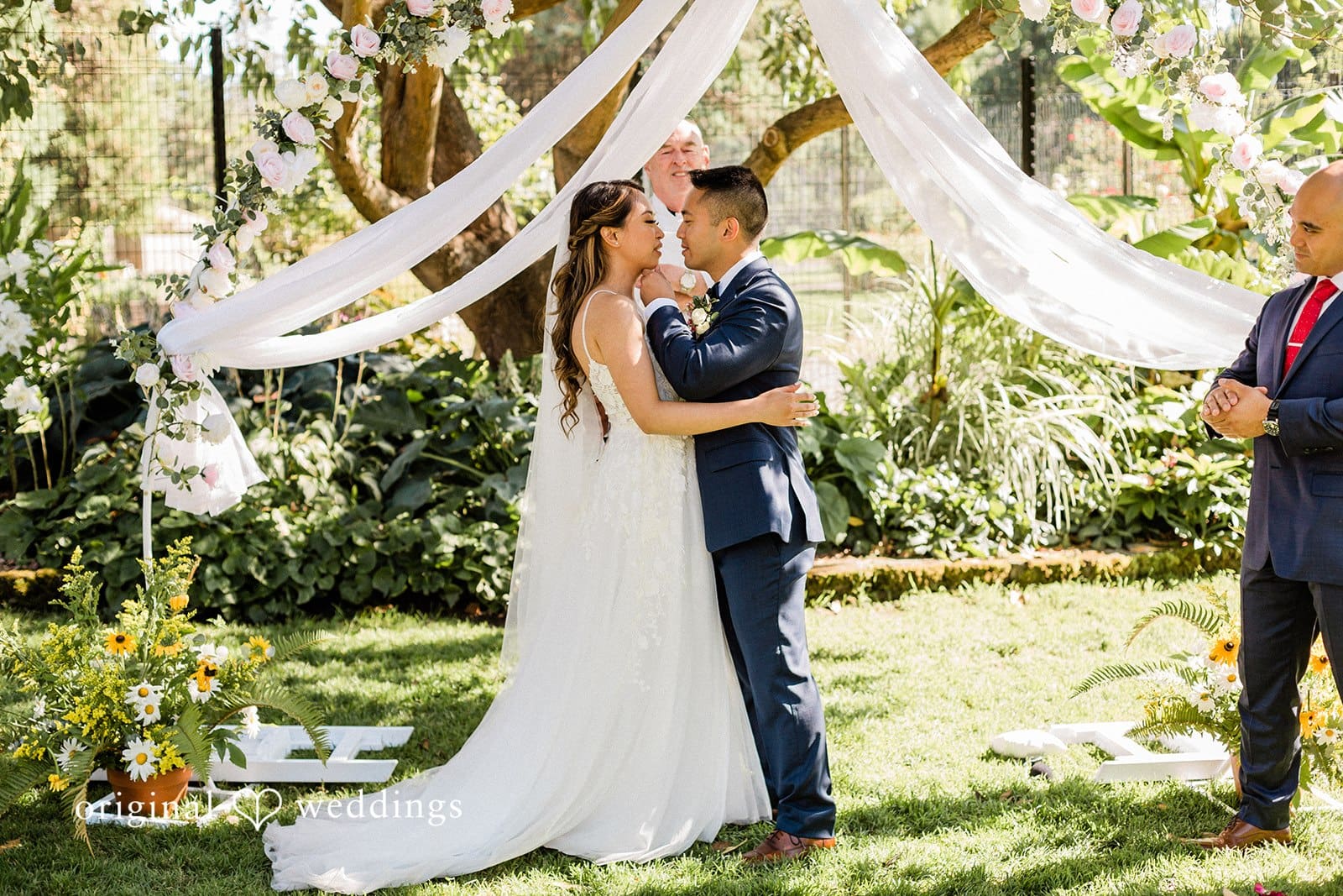 Point Defiance Pagoda Wedding // Ericka & Ray -
