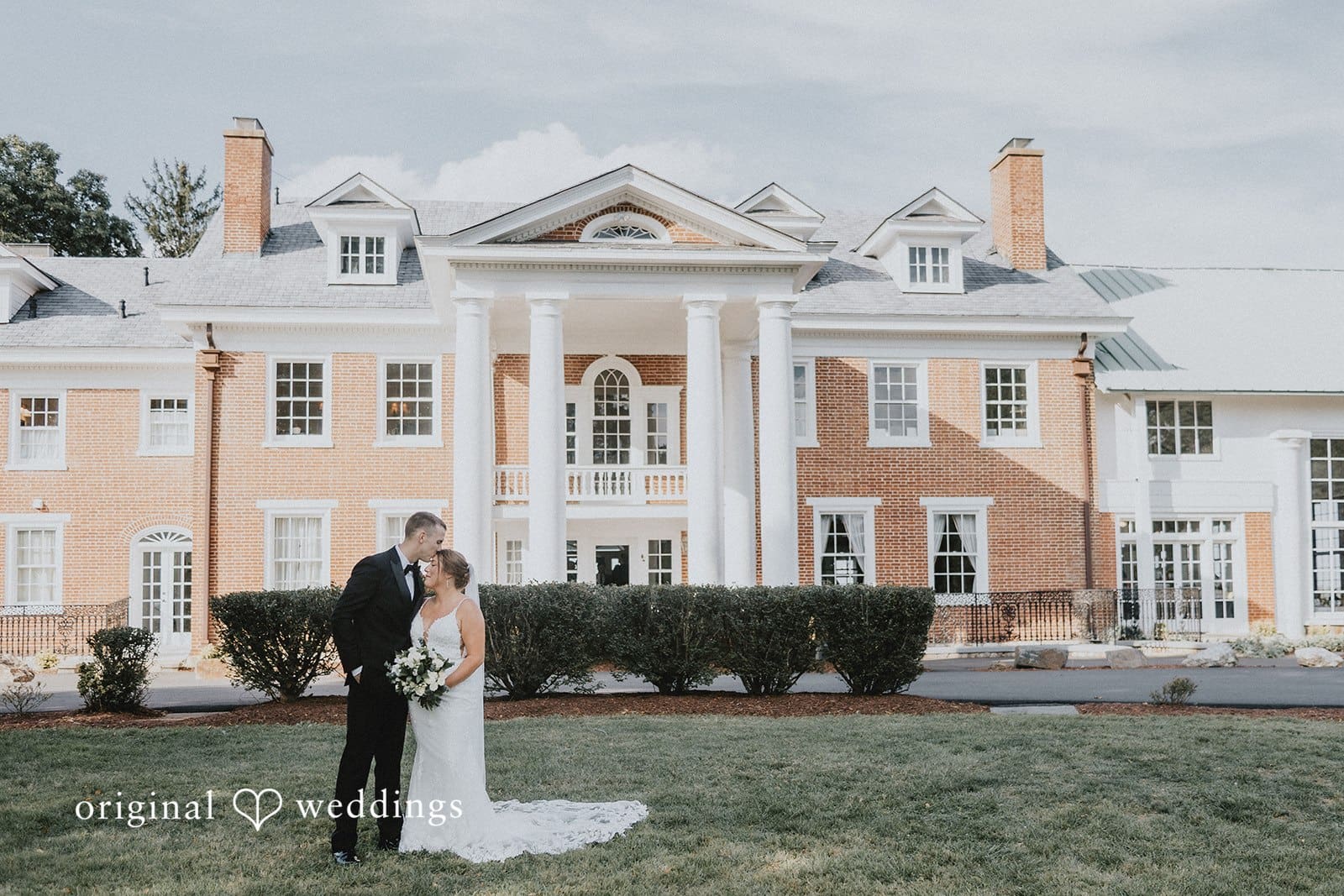 Raspberry Plain Manor Wedding // Sara & Trevor -