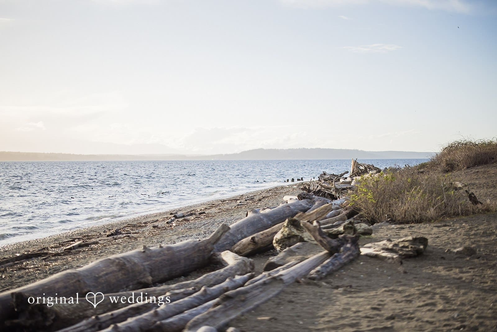Richmond Beach Saltwater Park in Shoreline Engagement // Judith & Lucas -