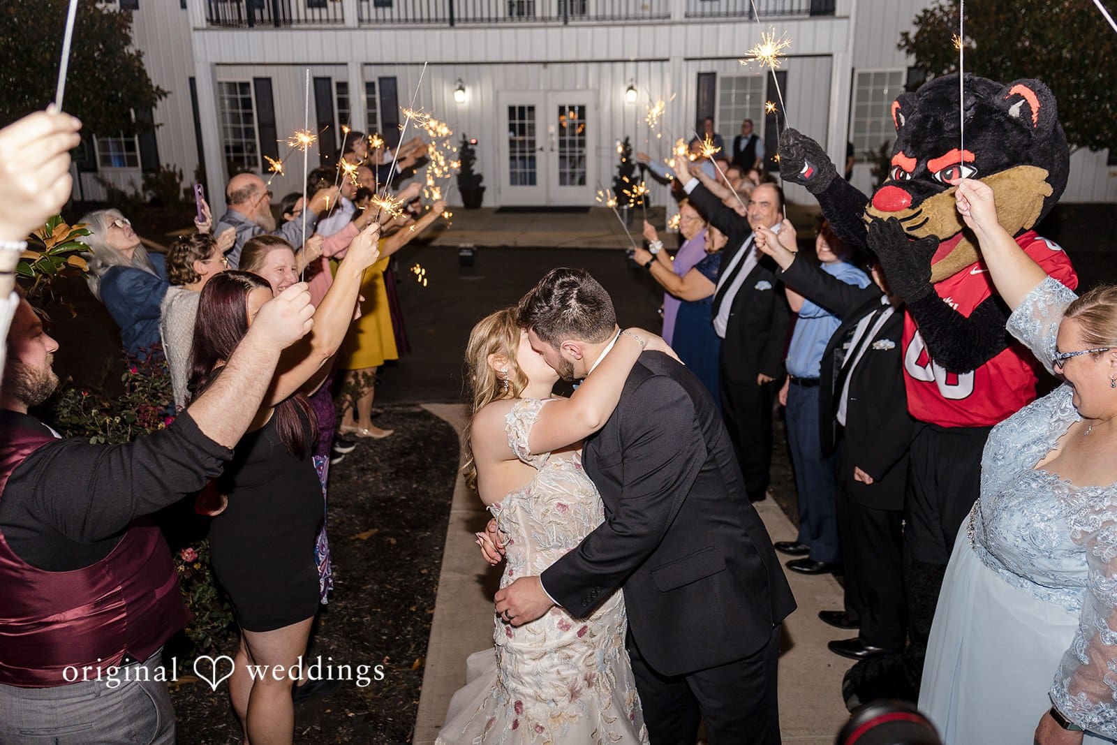 Rosewood Manor Wedding // Sarah & Timothy -