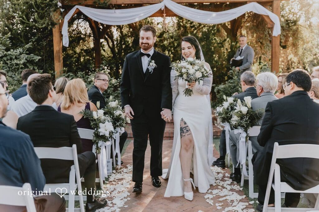 Allison + Kyle Schnepf Farms Wedding // Allison & Kyle -