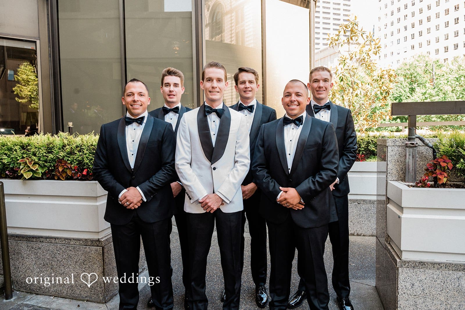 Seattle Aquarium Wedding // Drew & Elizabeth -