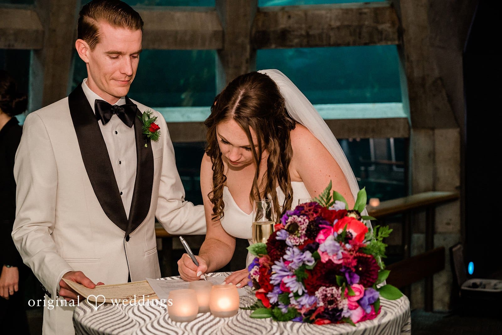 Seattle Aquarium Wedding // Drew & Elizabeth -