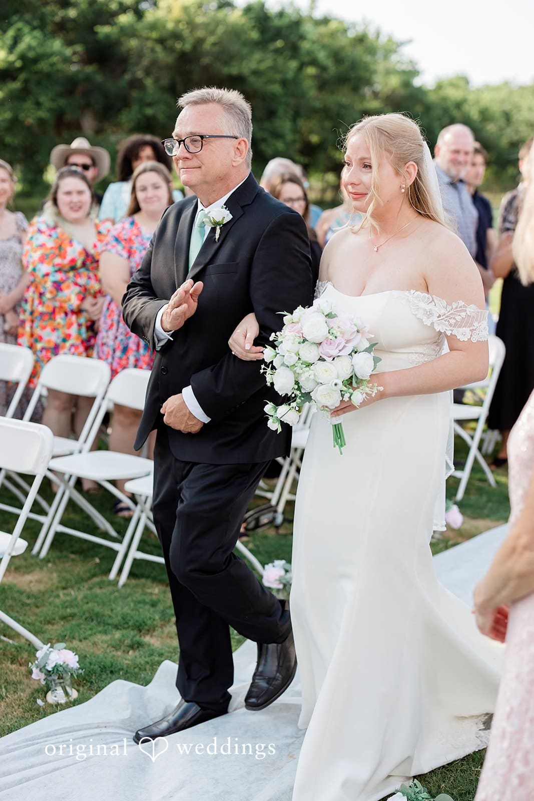 Texas Backyard Wedding // Rachael & Andrew -