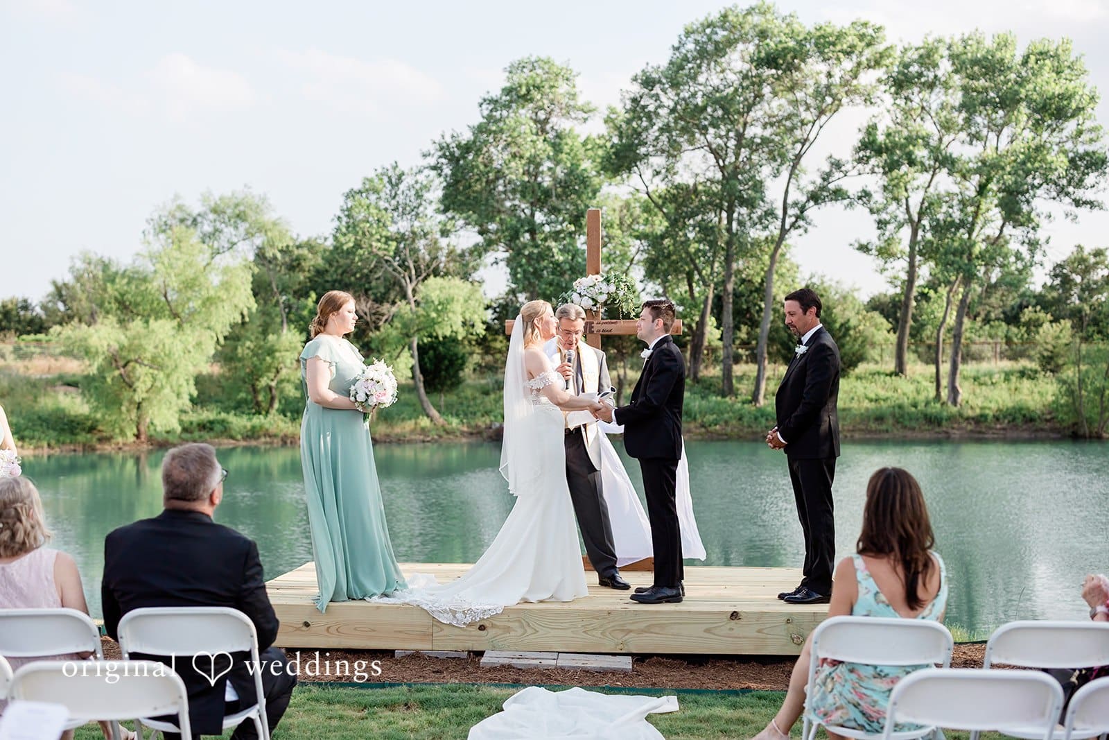 Texas Backyard Wedding // Rachael & Andrew -