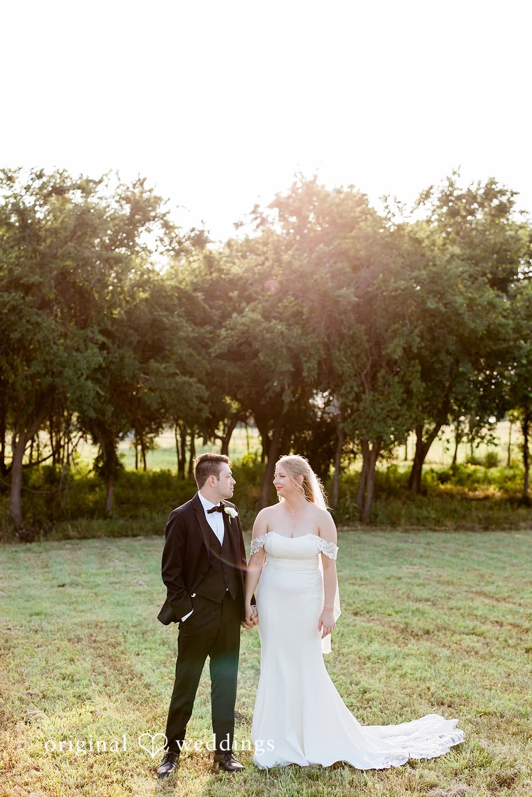 Texas Backyard Wedding // Rachael & Andrew -