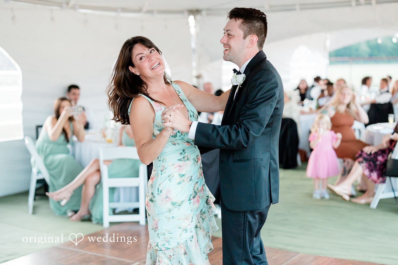 Texas Backyard Wedding // Rachael & Andrew -