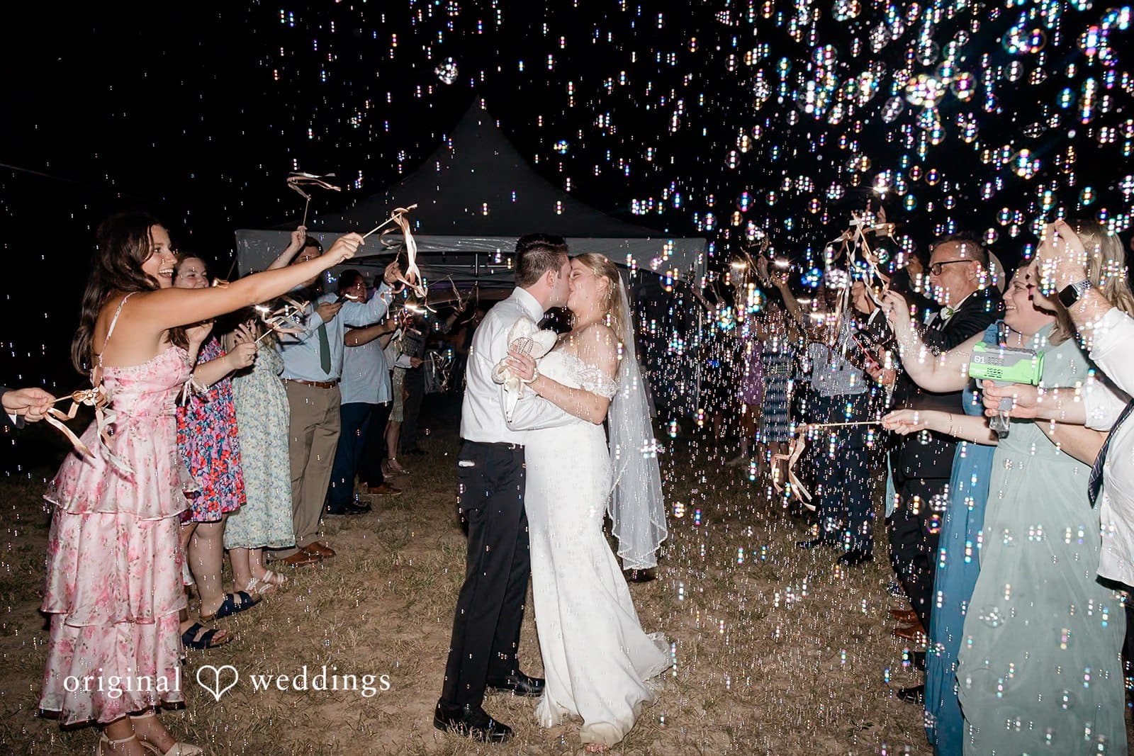 Texas Backyard Wedding // Rachael & Andrew -