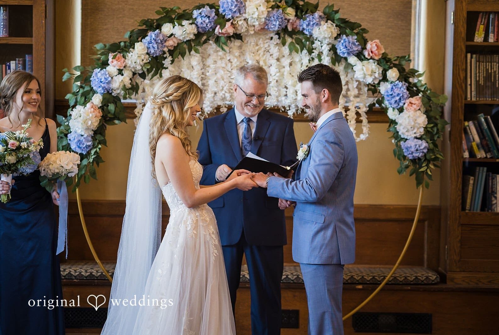 The Carnegie Center of Columbia Tusculum Wedding // Danielle & Conner -