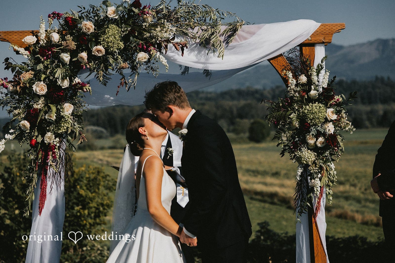 The Lodge at Sonneveldt Vineyard Wedding // Riley & David -