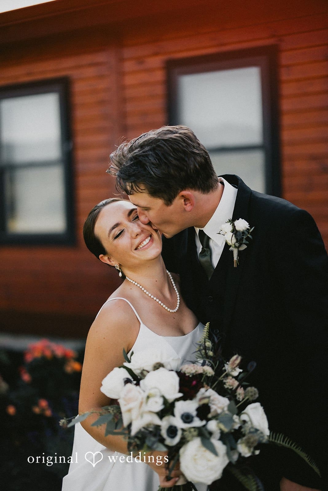 The Lodge at Sonneveldt Vineyard Wedding // Riley & David -