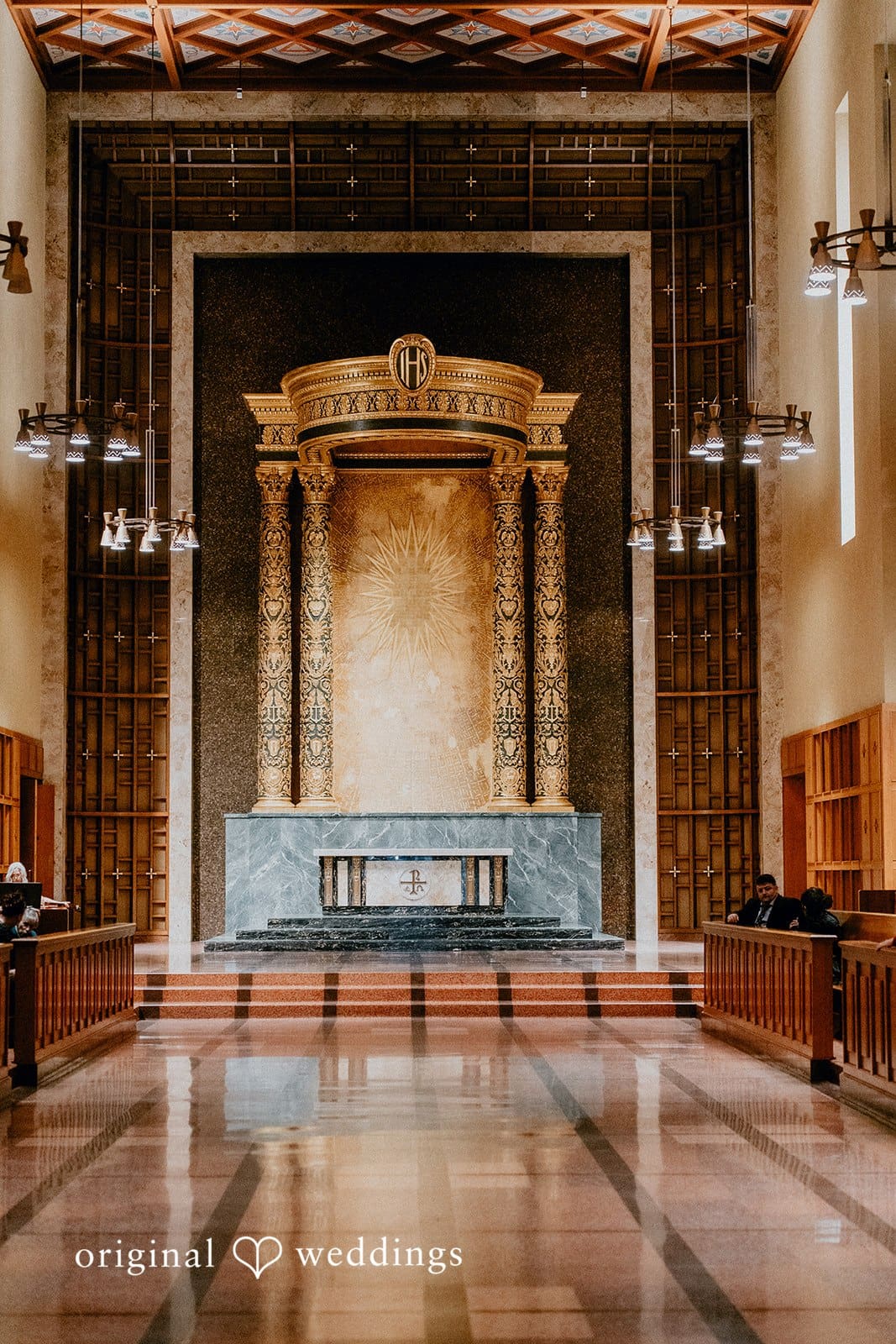 The Lodge at St. Edward State Park Wedding // Julia & Josh -