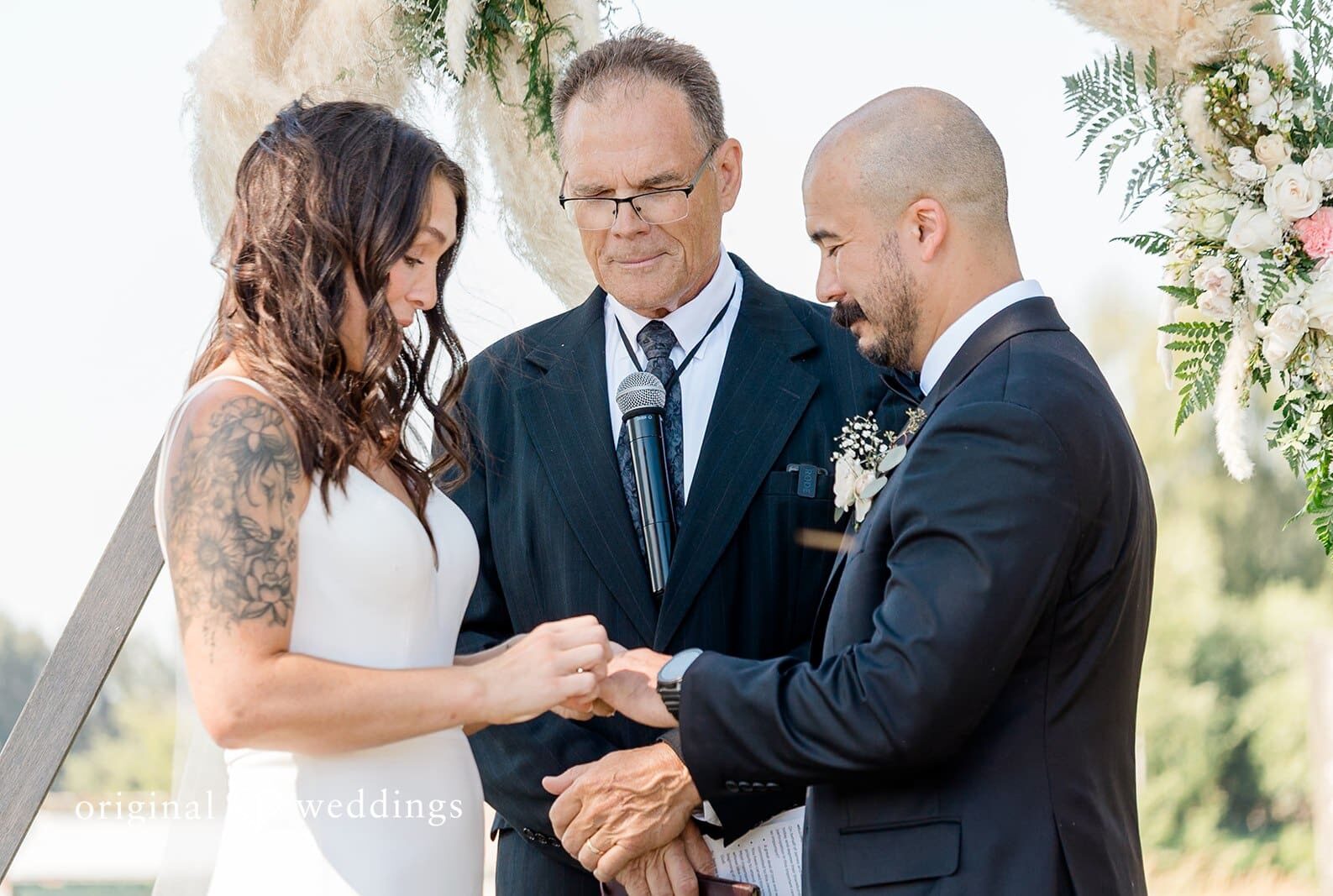 The Saltbox Barn Wedding // Alexandra & James -