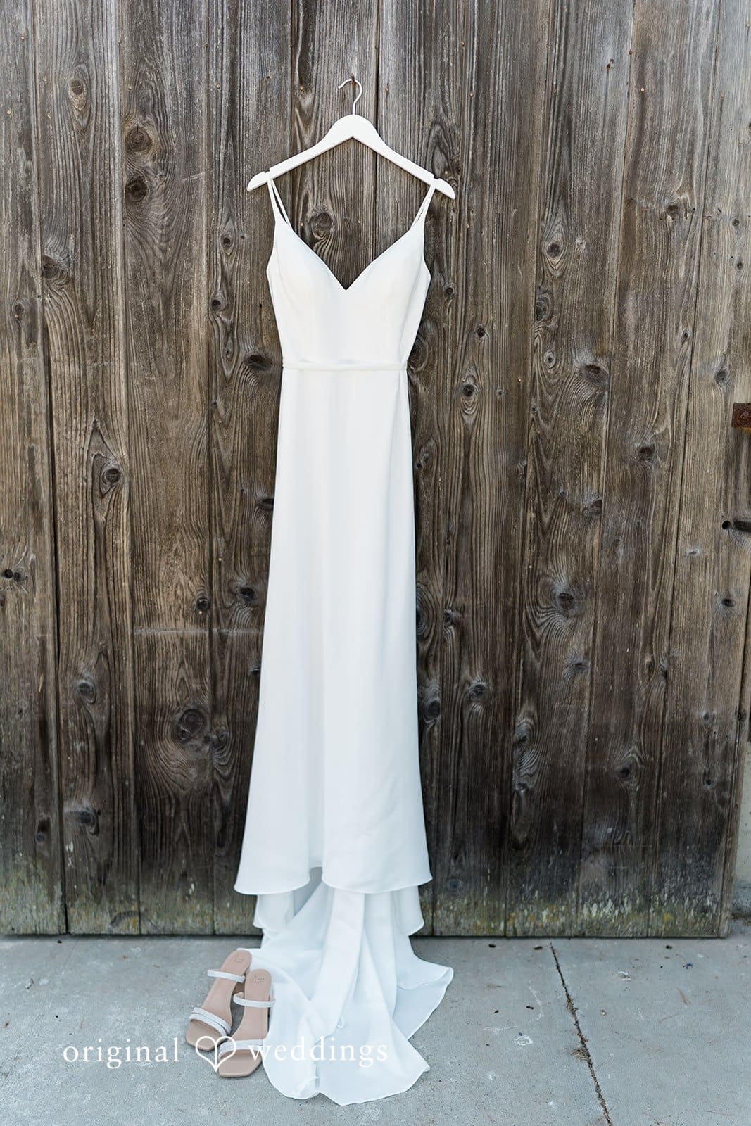 The Saltbox Barn Wedding // Alexandra & James -