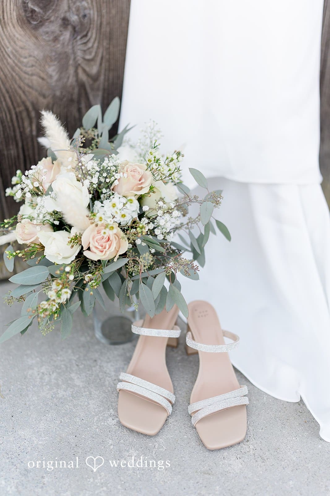 The Saltbox Barn Wedding // Alexandra & James -