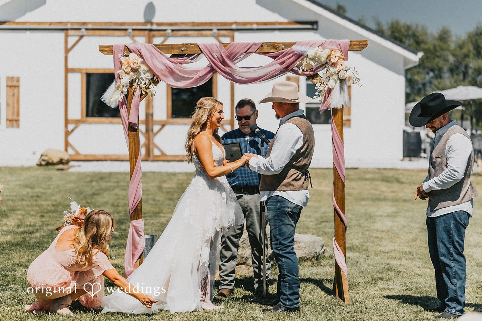 The White Barn at Powell Ponds Wedding // Jennifer & Justin -