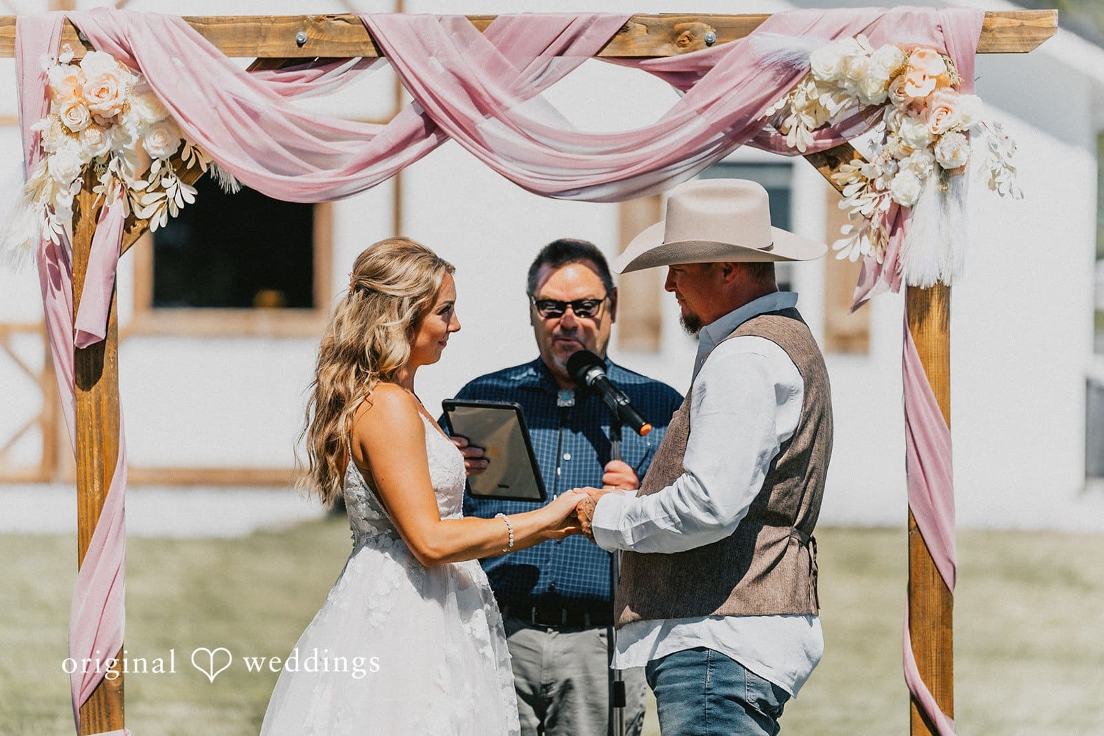 The White Barn at Powell Ponds Wedding // Jennifer & Justin -