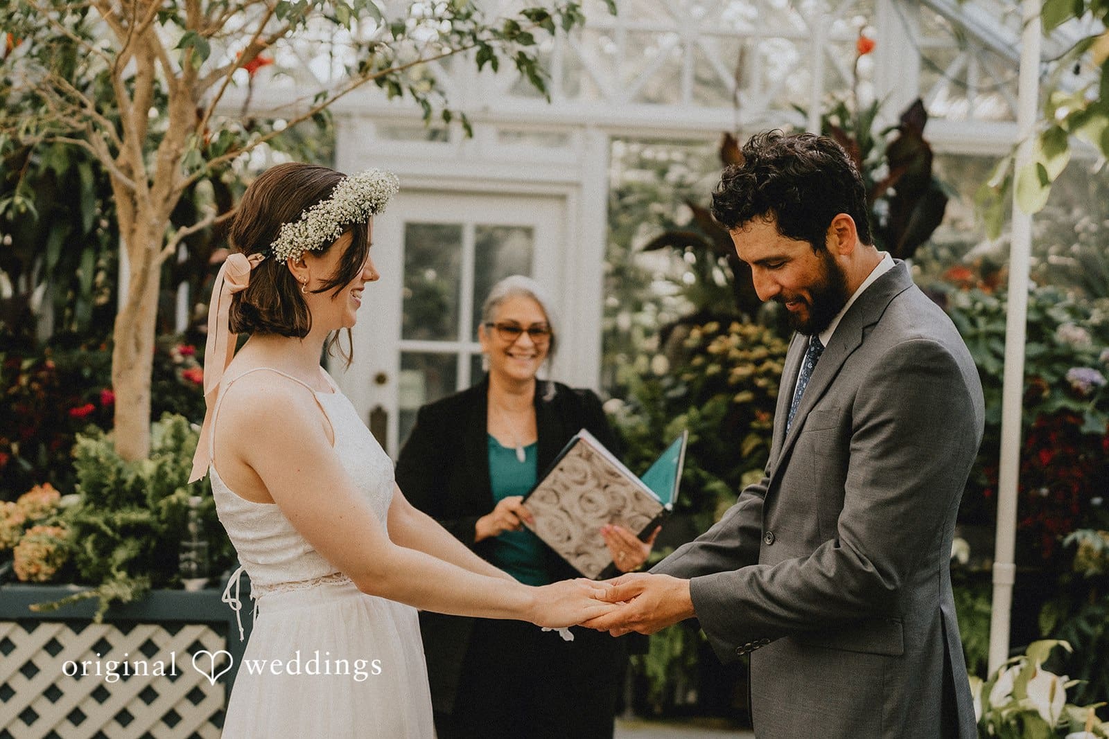 Volunteer Park Conservatory Wedding // Valerie & Darwin -