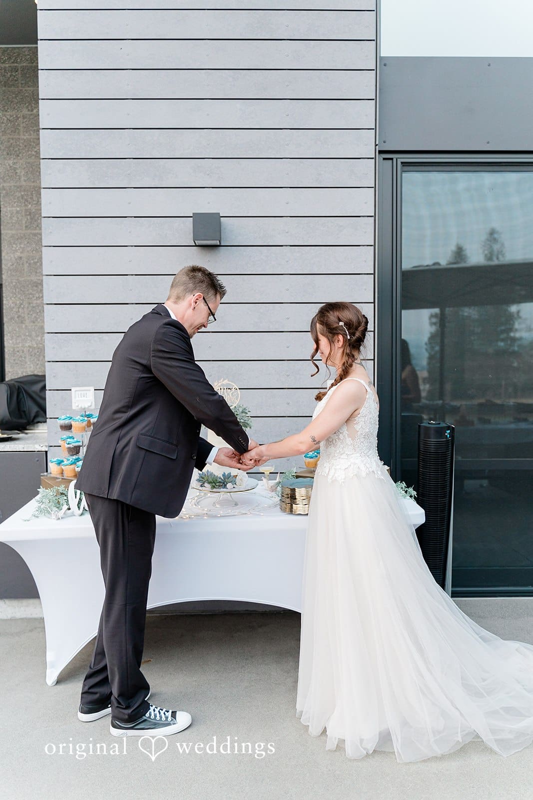 Washington Backyard Wedding // Demitri & Anthony -