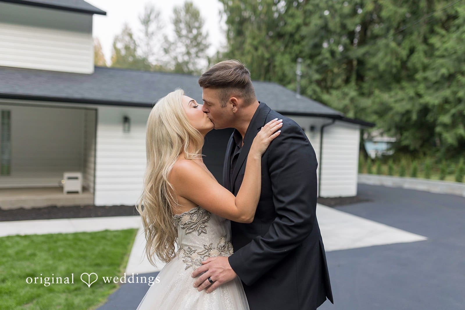 Washington Backyard Wedding // Ella & Mitch -