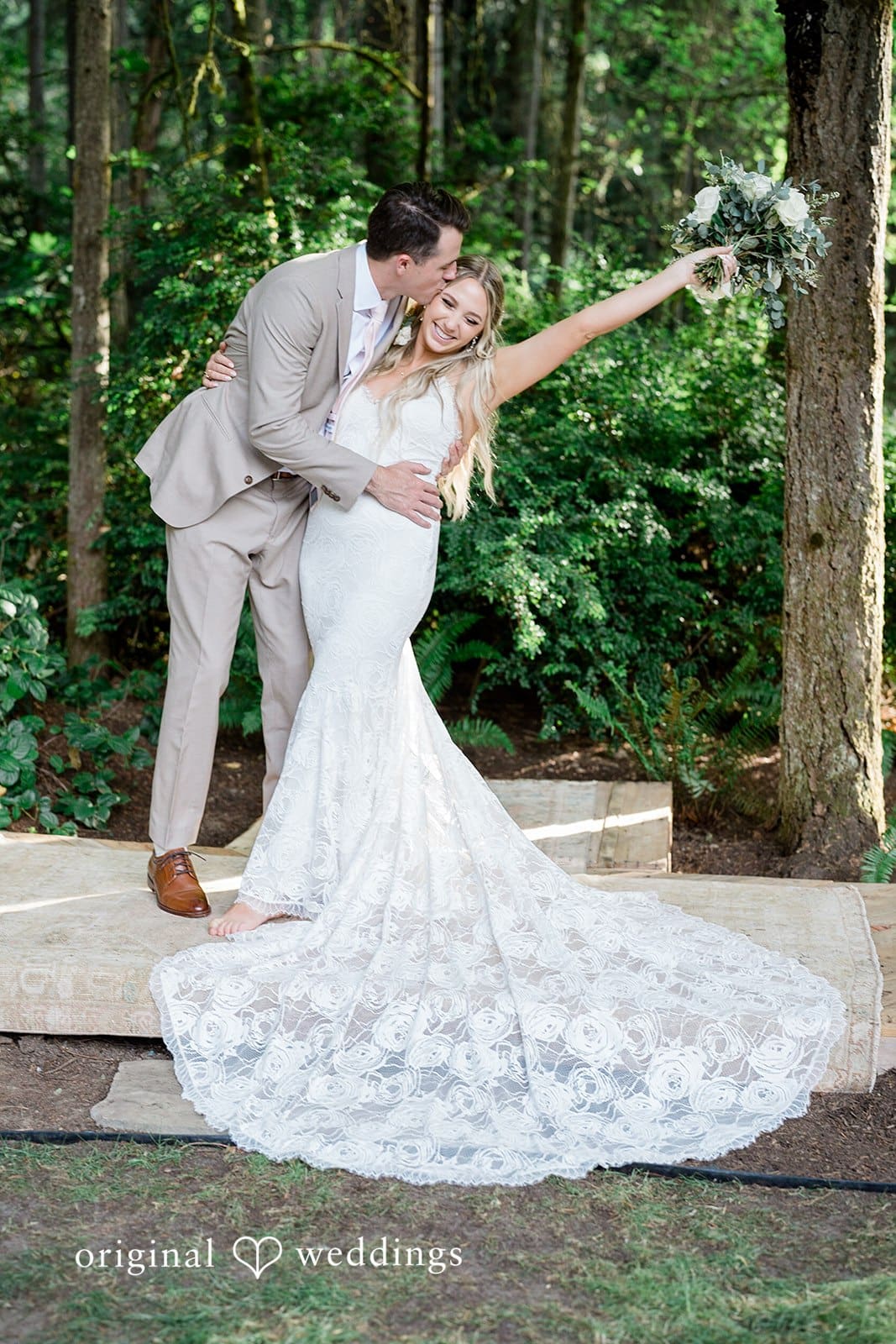 Washington Backyard Wedding // Emily & Aaron -