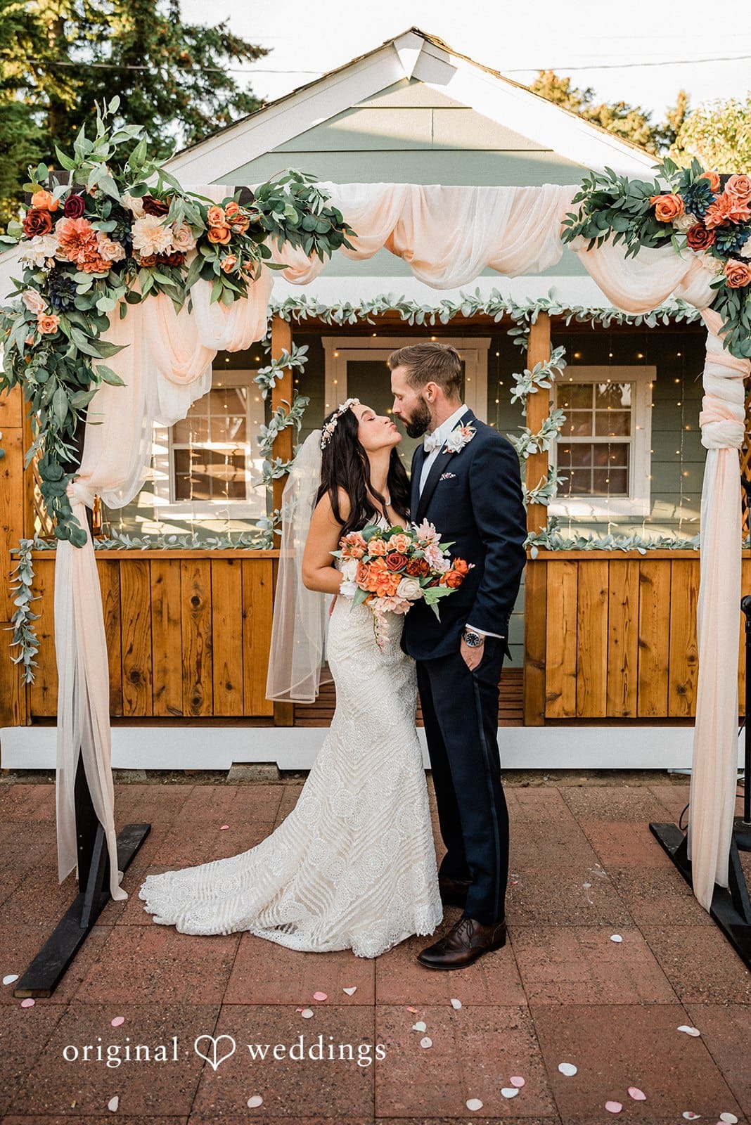 Washington Backyard Wedding // Kelsey & Brandon -