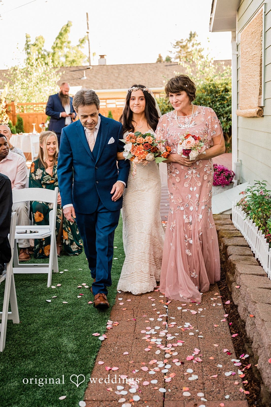 Washington Backyard Wedding // Kelsey & Brandon -