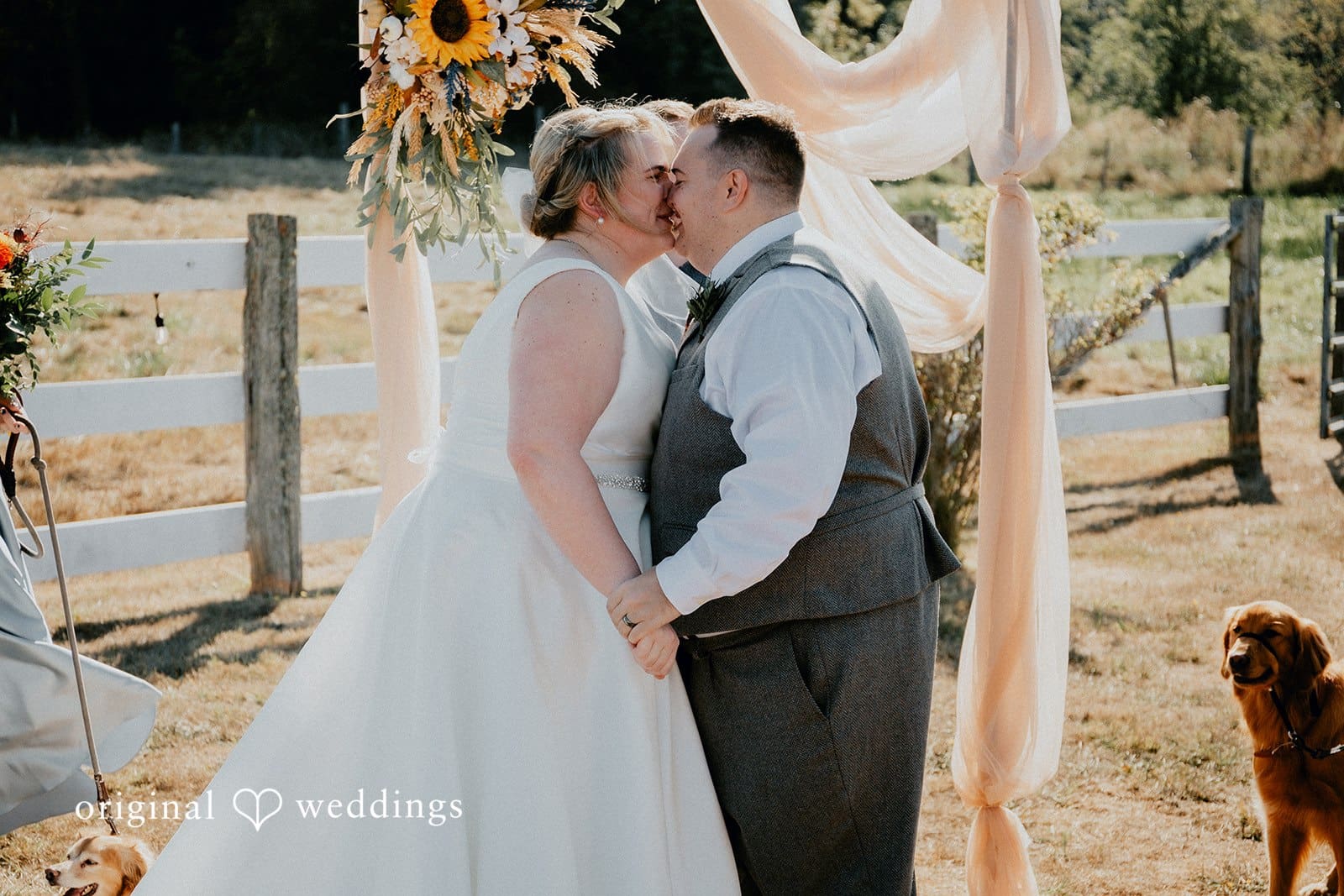 Washington Backyard Wedding // Jacob & Holly -