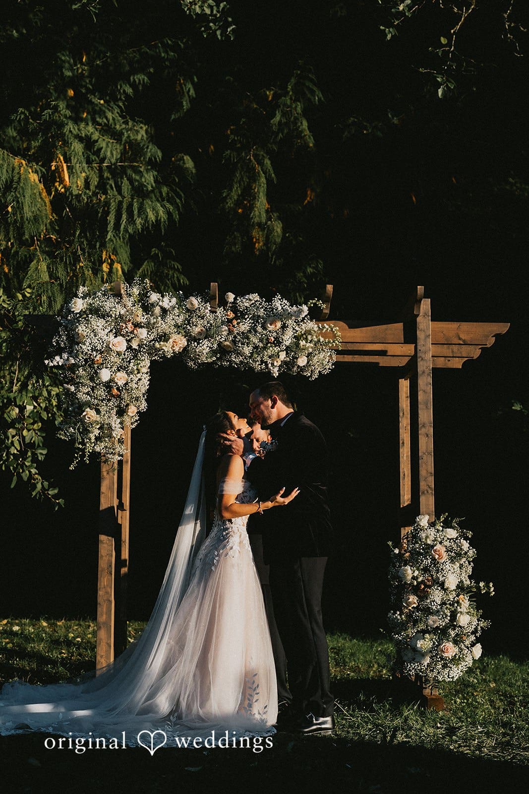 Washington Backyard Wedding // Jessica & Cameron -