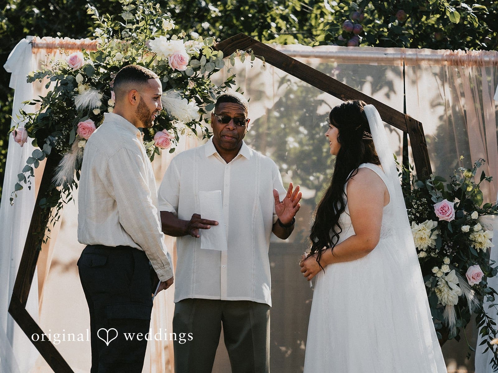 Washington Backyard Wedding // Jonathan & Ashley -