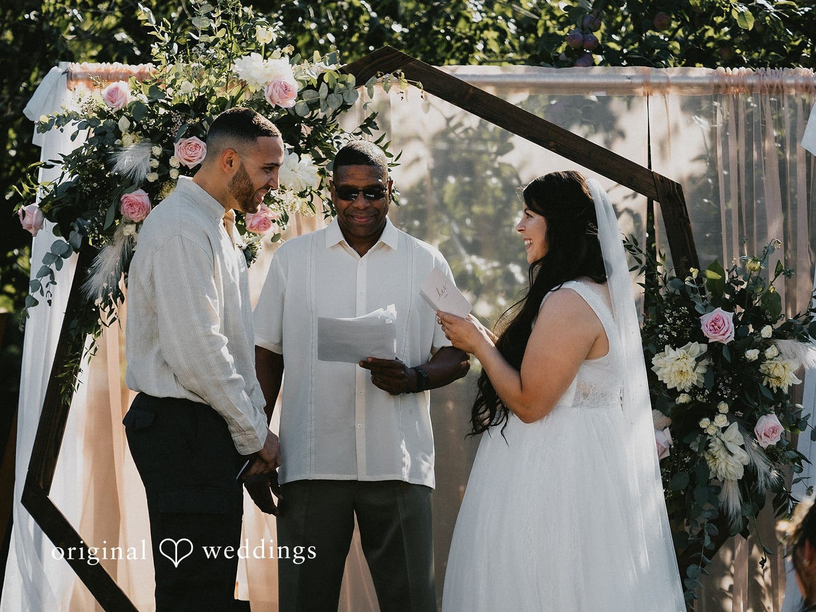 Washington Backyard Wedding // Jonathan & Ashley -