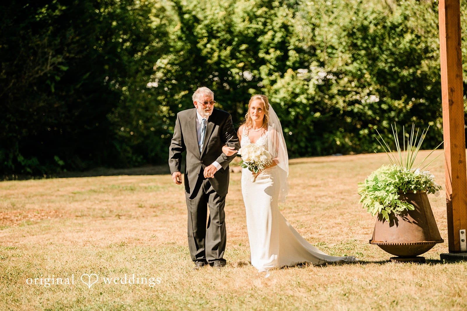 Washington Backyard Wedding // Anna & Michael -
