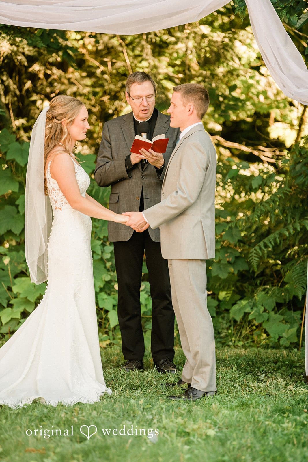 Washington Backyard Wedding // Anna & Michael -