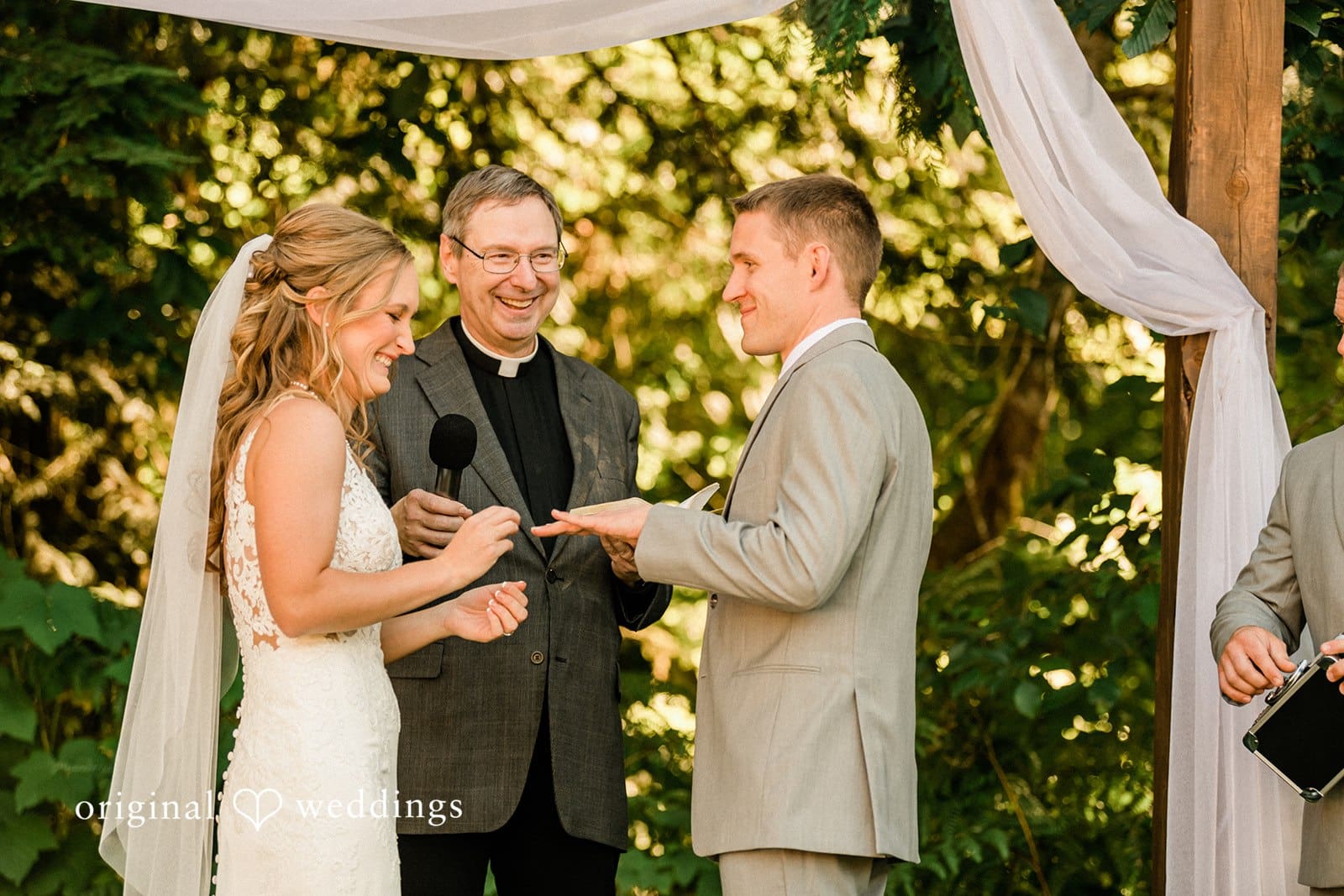Washington Backyard Wedding // Anna & Michael -