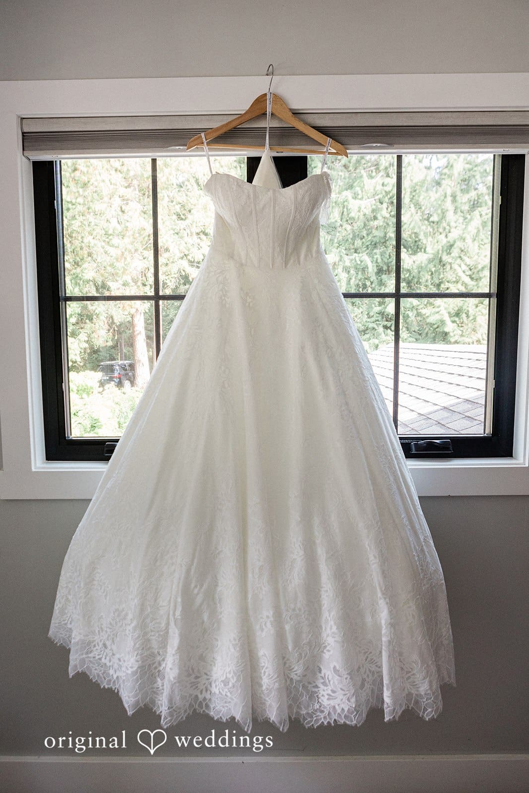 Washington Backyard Wedding // Catherine & Jonah -