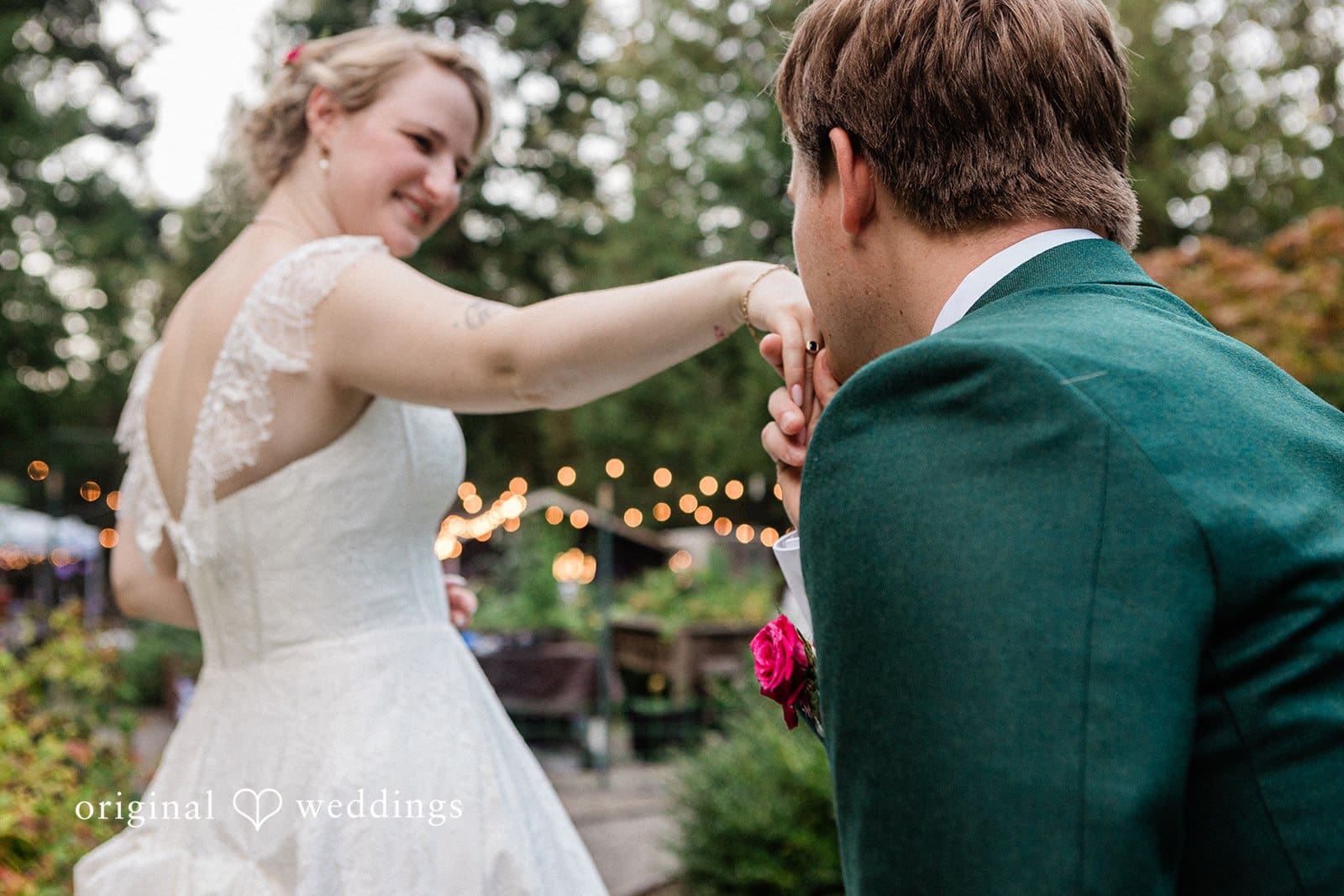 Washington Backyard Wedding // Catherine & Jonah -