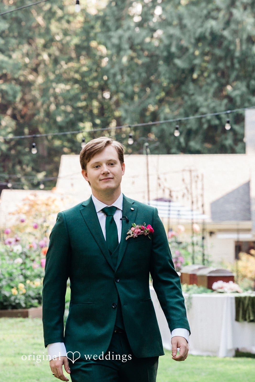 Washington Backyard Wedding // Catherine & Jonah -