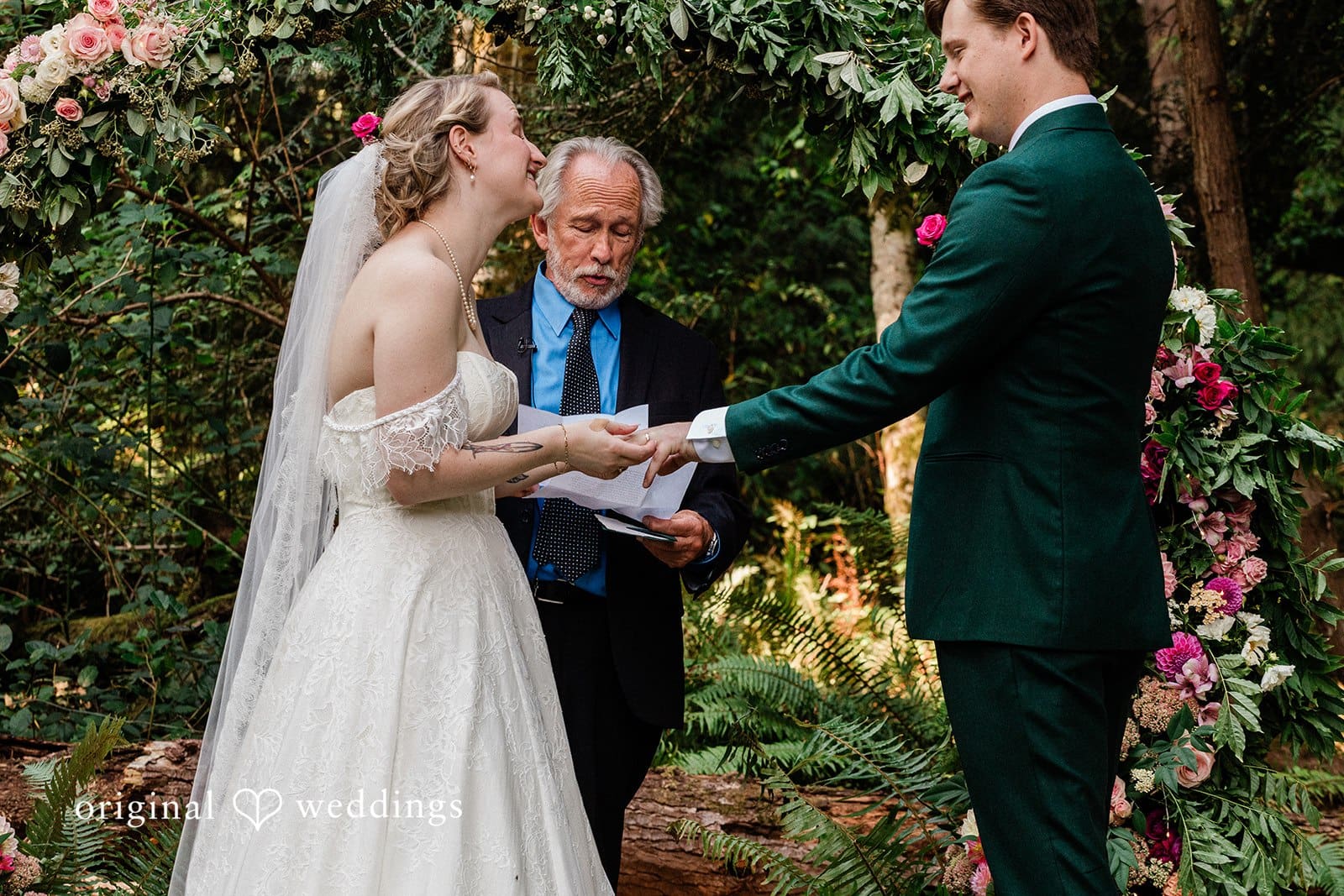 Washington Backyard Wedding // Catherine & Jonah -