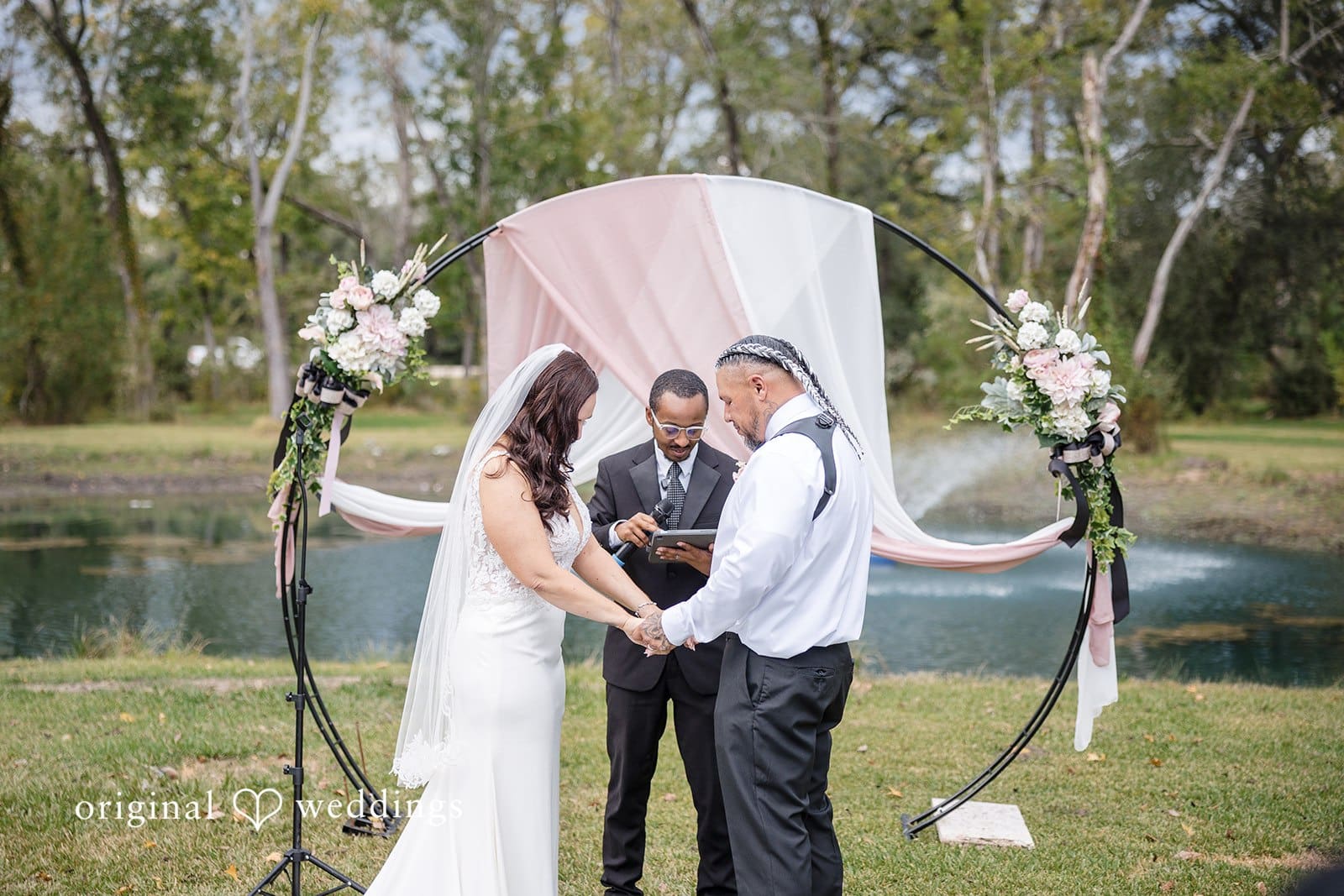 Texas Backyard Wedding // Amy & Pablo -