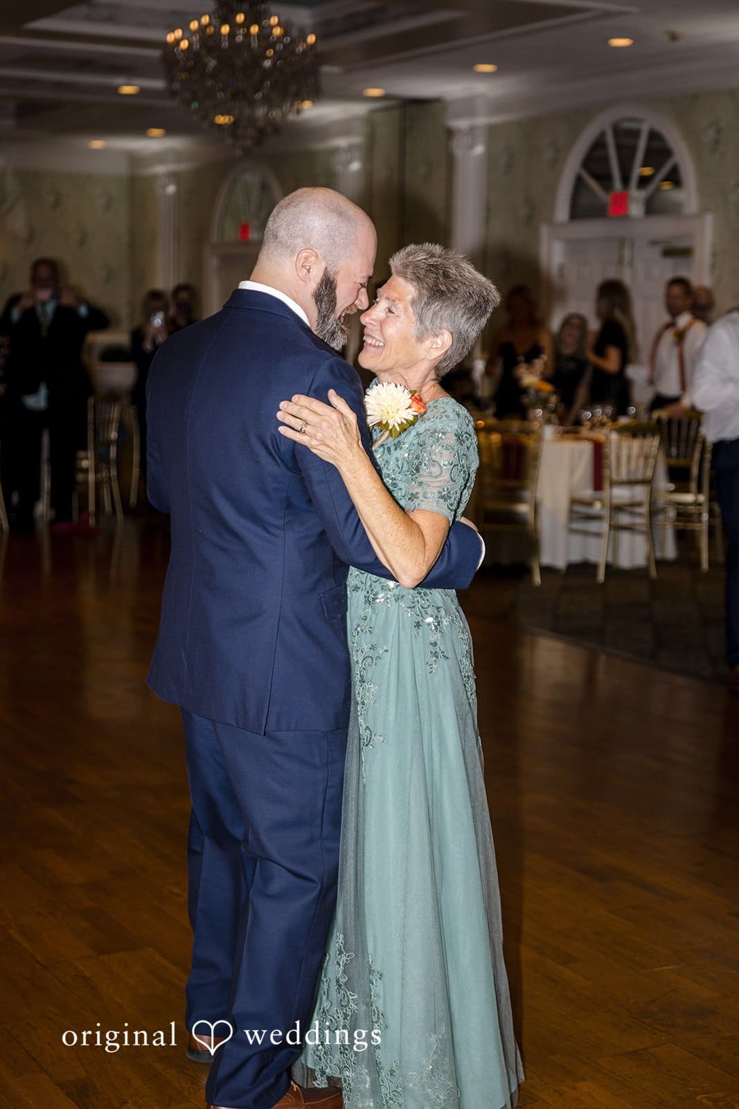 Philadelphia Wedding Photographer at Buck Hotel | Melanie & Owen -