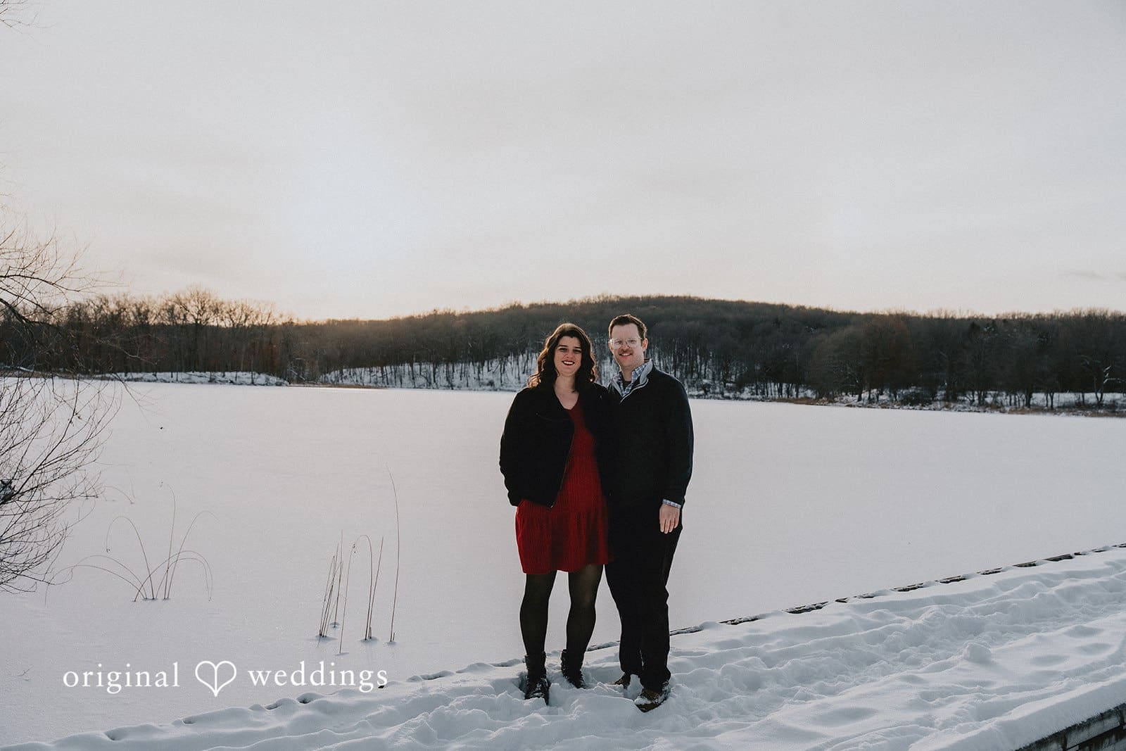A beautiful portrait of the couple at the waterfront